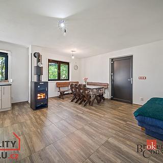 Prodej chaty 64 m² Hradec Králové Malšovice, Rozkvět míru I