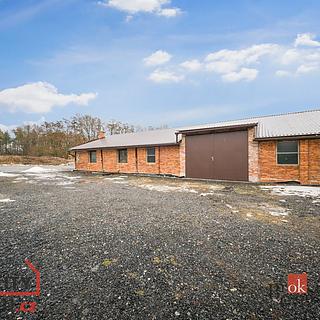 Pronájem skladu 82 m&sup2; Stěžery