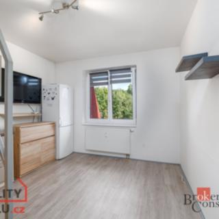 Prodej bytu 2+kk 37 m² Starý Plzenec