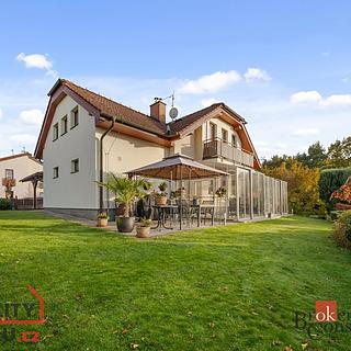 Prodej rodinného domu 210 m² Hradec Králové Roudnička, Horní