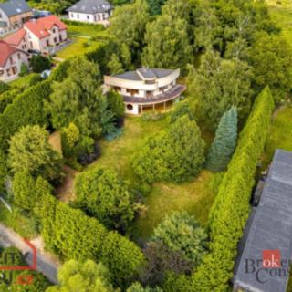 Prodej rodinného domu 311 m² Velké Popovice