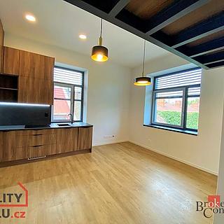 Pronájem bytu 2+kk 44 m&sup2; Ostrava