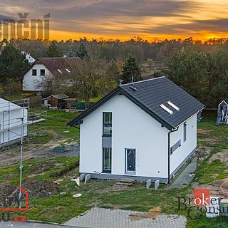 Prodej rodinného domu 125 m² Sezemice Počaply