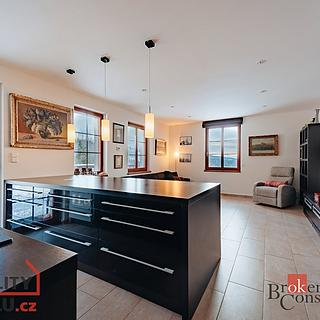 Prodej bytu 2+kk 54 m² Strážné