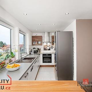 Prodej bytu 3+kk 79 m² Chýně, Tichá