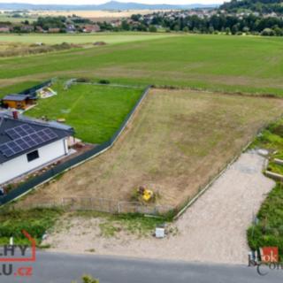 Prodej stavební parcely 1506 m² Litohlavy