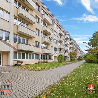 Prodej bytu 3+1 60 m² Hradec Králové