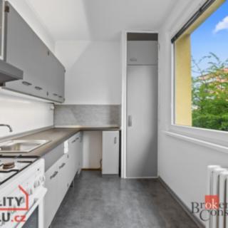 Pronájem bytu 2+1 58 m² Hradec Králové