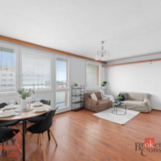 Prodej bytu 3+kk 81 m² Hradec Králové