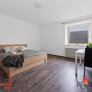Prodej bytu 1+1 37 m² Rosice