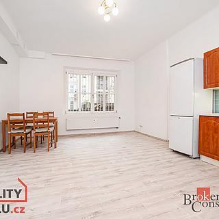 Pronájem bytu 2+kk 42 m&sup2; Praha