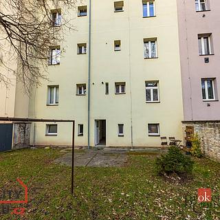 Prodej bytu 2+1 50 m² Hradec Králové, Okružní
