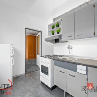 Pronájem bytu 2+1 58 m² Hradec Králové