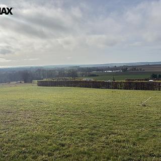 Prodej stavební parcely 3521 m&sup2; Vračovice-Orlov