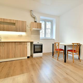 Pronájem bytu 1+1 50 m&sup2; Nová Paka