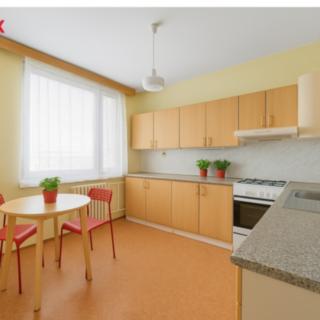 Prodej bytu 3+1 75 m² Hradec Králové Pražské Předměstí, Hrubínova