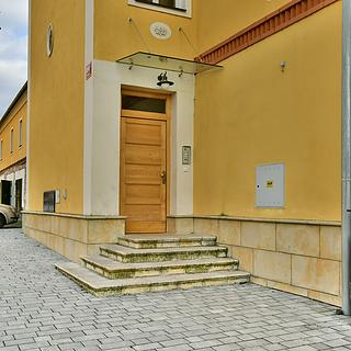 Pronájem bytu 1+kk a garsoniéry 35 m² Opočno, Podzámčí