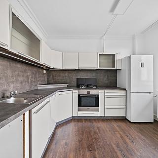 Prodej bytu 2+1 75 m² Hradec Králové