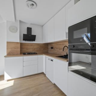 Prodej bytu 3+kk 61 m² Hradec Králové