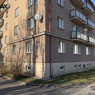 Prodej bytu 2+1 58 m² Hradec Králové, Průmyslová