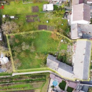 Prodej stavební parcely 1417 m² Charváty