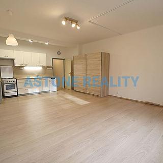 Pronájem bytu 1+kk, garsoniery 45 m² Praha