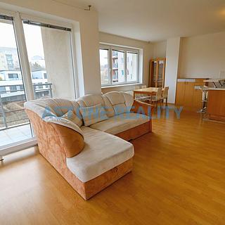 Pronájem bytu 3+kk 88 m&sup2; Praha
