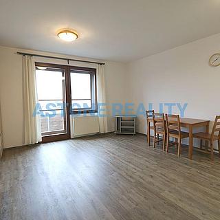 Pronájem bytu 1+kk, garsoniery 35 m² Praha