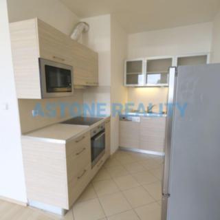 Pronájem bytu 2+kk 63 m² Praha
