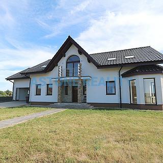 Pronájem rodinného domu 370 m² Trnová