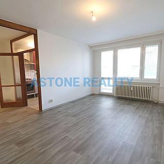 Pronájem bytu 4+1 97 m² Praha