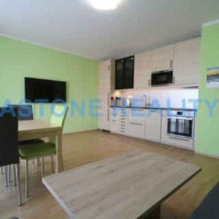 Pronájem bytu 3+kk 79 m² Hostivice, Ječná