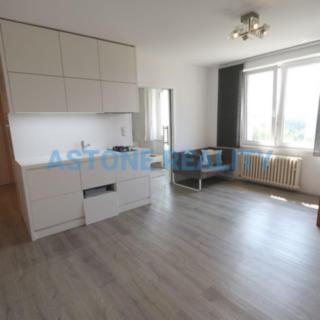 Pronájem bytu 2+kk 37 m² Praha