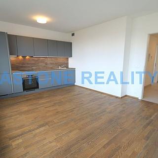 Pronájem bytu 2+kk 61 m² Praha