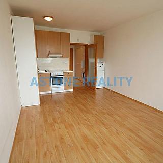 Pronájem bytu 1+kk, garsoniery 30 m² Praha