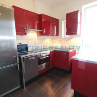 Pronájem bytu 2+1 61 m² Praha