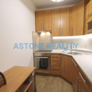 Pronájem bytu 2+kk 47 m² Praha Kobylisy, Šimůnkova