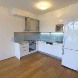 Prodej bytu 3+kk 86 m² Praha Hloubětín, Nademlejnská