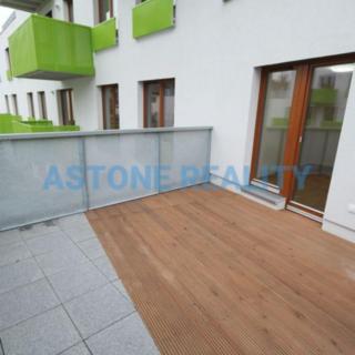 Pronájem bytu 2+kk 67 m² Praha Strašnice, U hranic