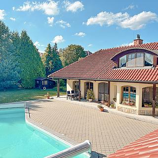 Prodej rodinného domu 392 m² Olšany