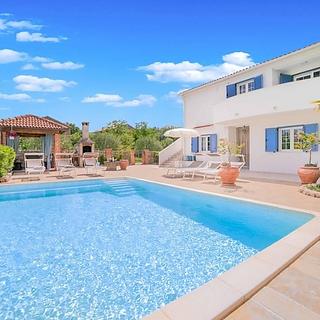 Prodej rodinného domu, 200m²