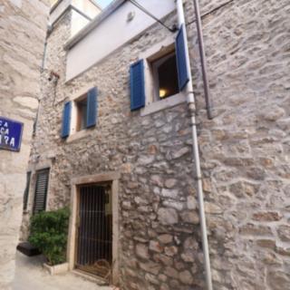 Prodej rodinného domu, 72m²