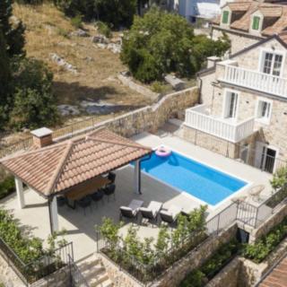 Prodej rodinného domu, 177m²