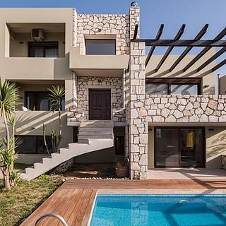 Prodej rodinného domu, 300m²