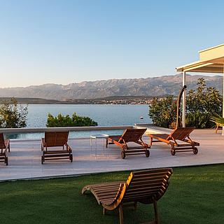 Prodej rodinného domu, 399m²