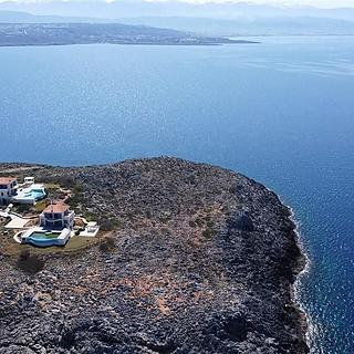 Prodej komerčního pozemku, 34000m²