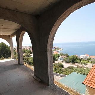 Prodej rodinného domu, 670m²