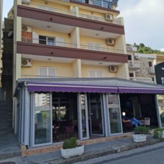 Prodej bytu 2+kk, 64m²