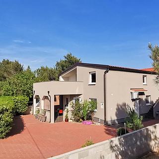 Prodej rodinného domu, 125m²