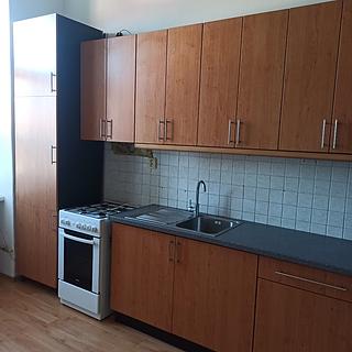 Pronájem bytu 2+1 67 m² Holešov
